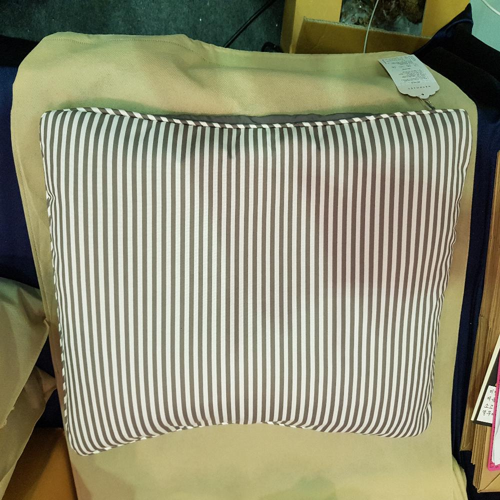 Carbonized cork pillow