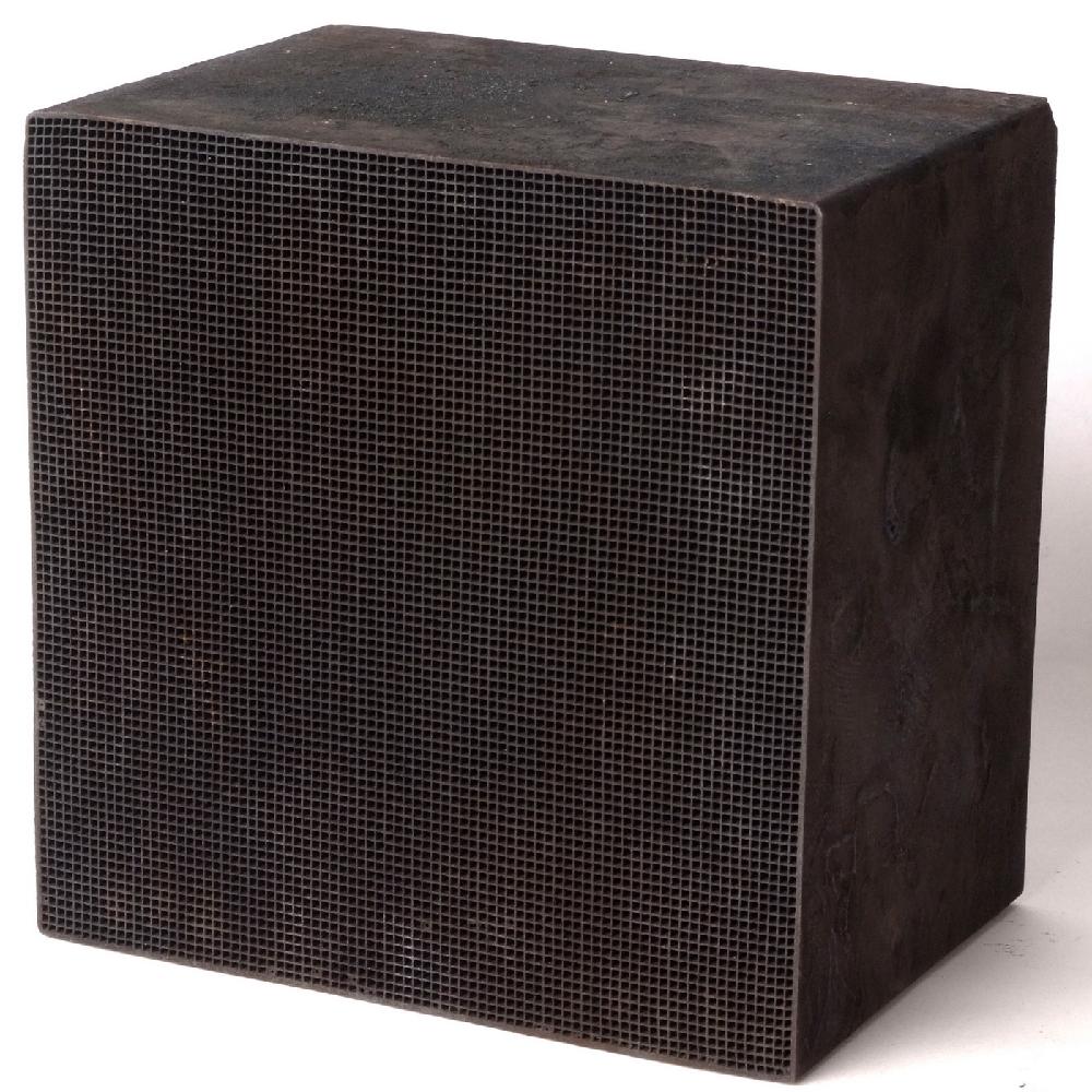 Ozone decomposition catalyst