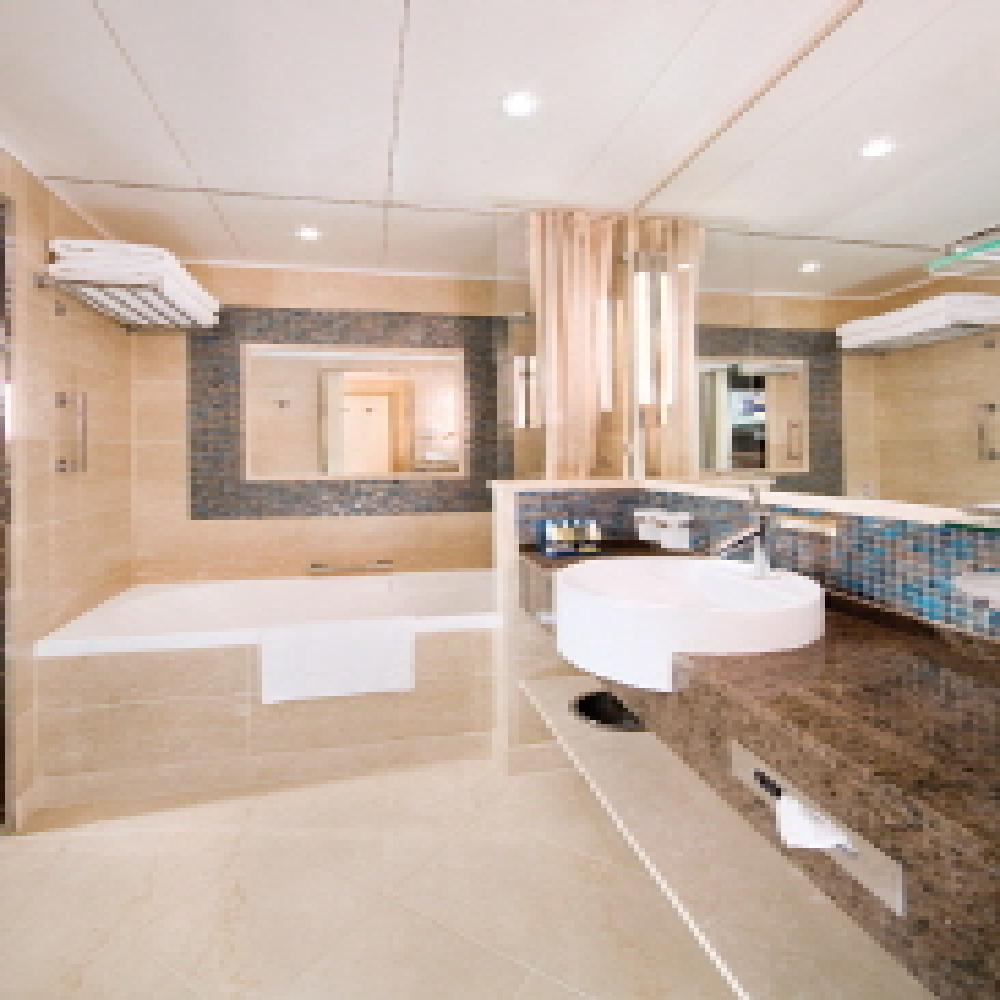 SHOWER UNIT, TOILET UNIT, ACEESORIES