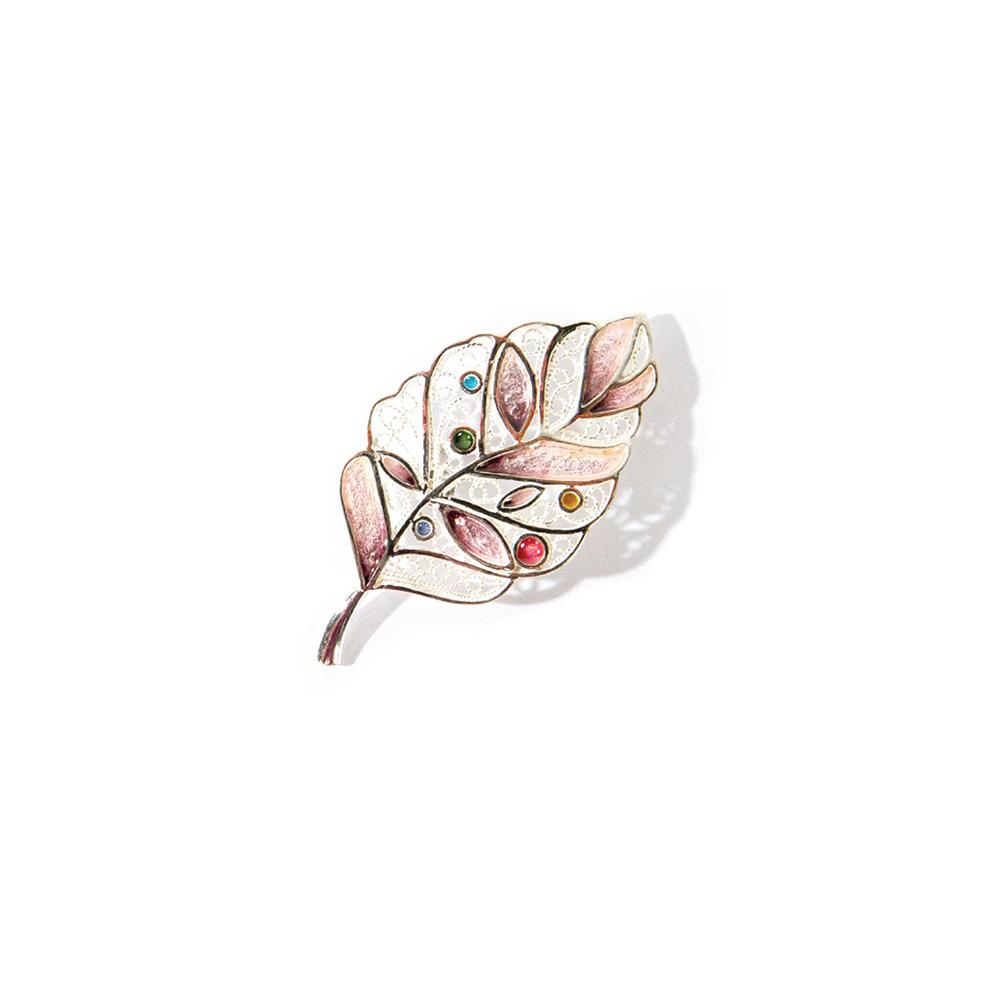 Blooming silver brooch