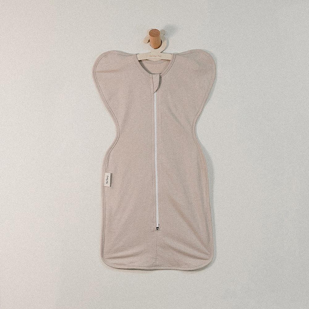 Sunday Hug Swaddle a Newborn