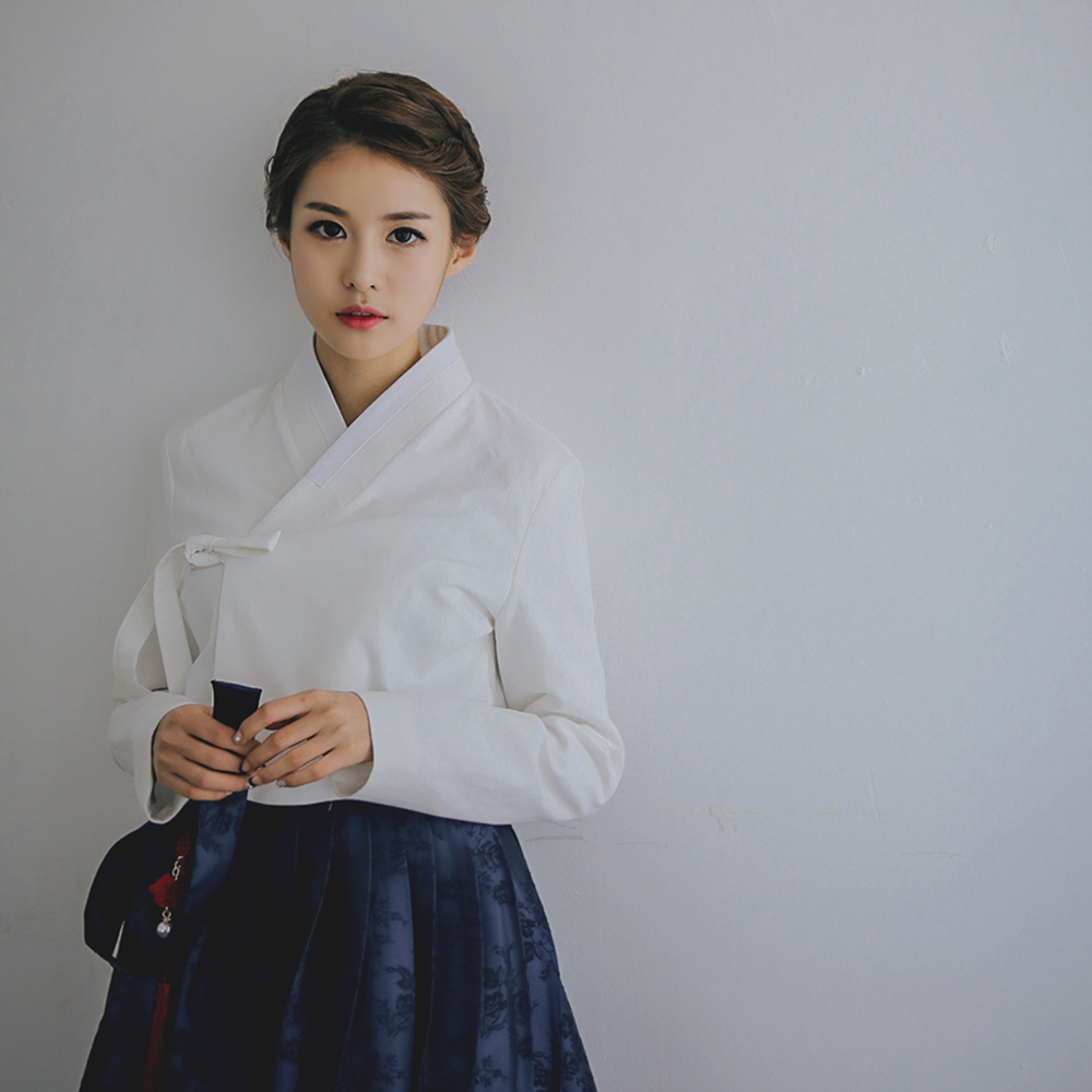 Korean traditional skirt with rambling rose(navy)