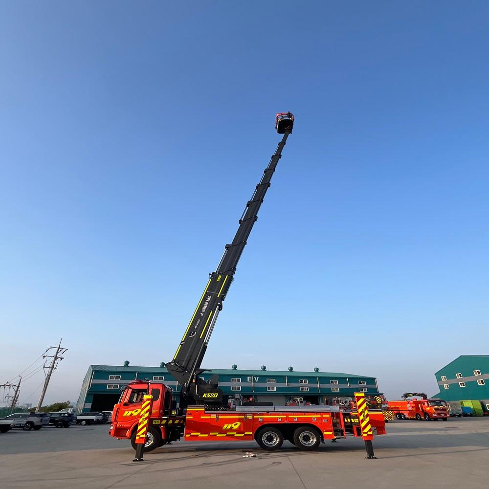 Jinwoo SMC Firefighting aerial ladder vehicle Telescopic boom type(52M)